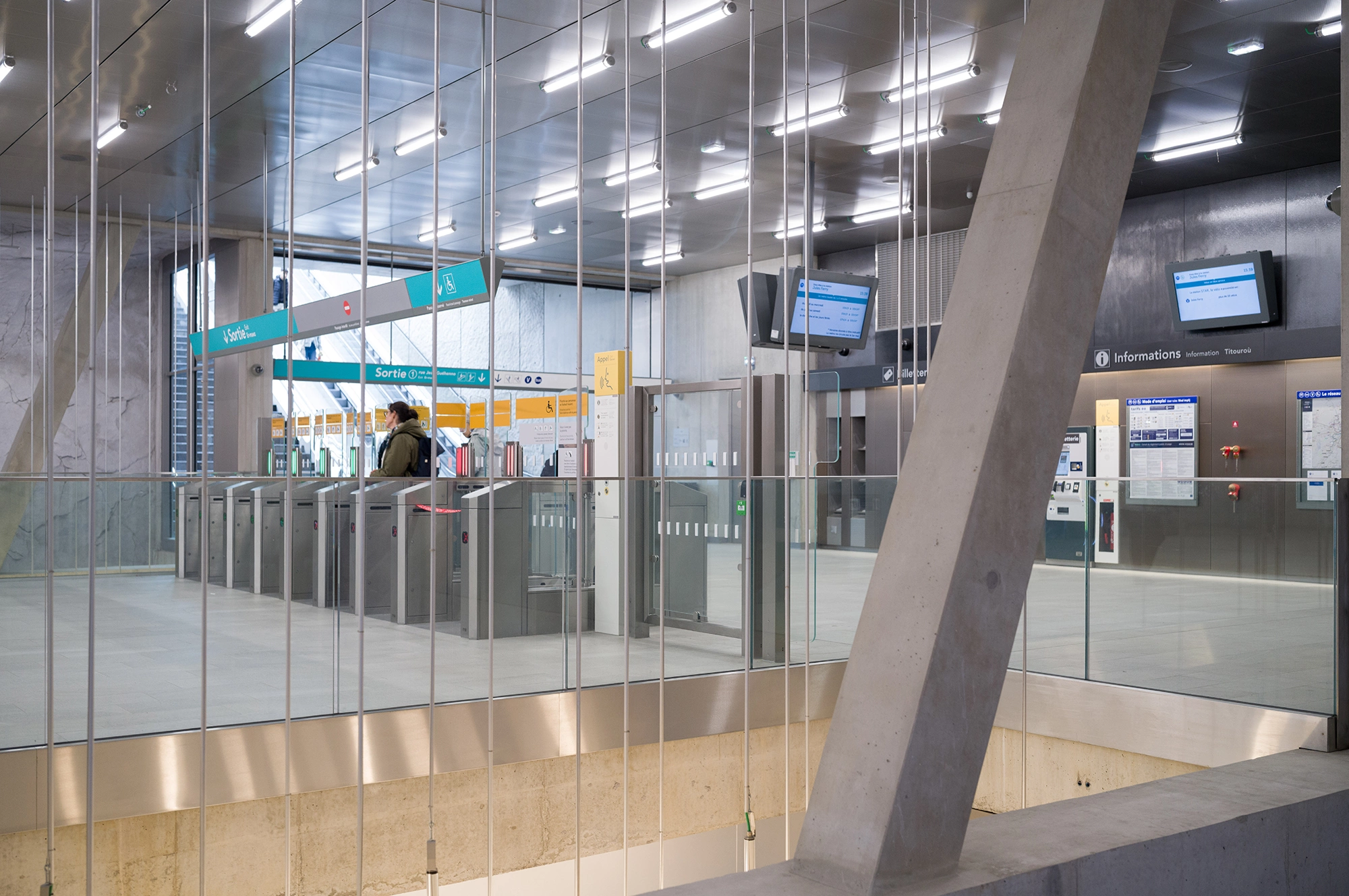 Métro Jules Ferry (1)